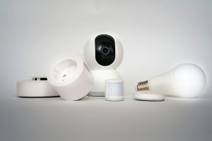 Casas inteligentes: dispositivos que facilitam o dia a dia das famílias